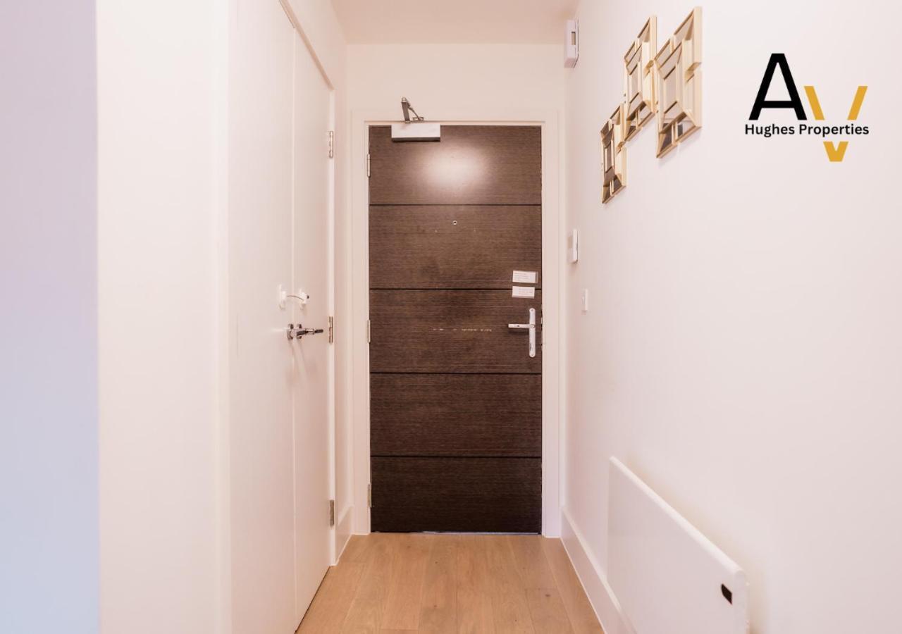 Modern One-Bedroom Apartment - Fast Wi-Fi, Parking Included, Ideal For Relocation By Av Hughes Properties Мілтон-Кінз Екстер'єр фото